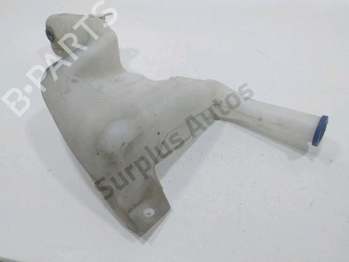 Używane Zbiornik płynu spryskiwaczy FORD FIESTA VI (CB1, CCN) 1.4 TDCi (70 hp) 31008888