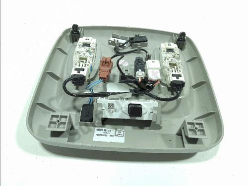 Interior roof light RENAULT KADJAR (HA_, HL_) 1.2 TCe 130 (HLMR) | BP32334684I8