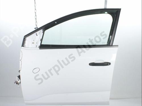 left-front-door-dacia-sandero-iii-2021-40621018 main image