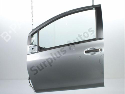 Used Left front door TOYOTA YARIS (_P9_) 1.0 VVT-i (KSP90_, KSP90R) (69 hp) 29858335