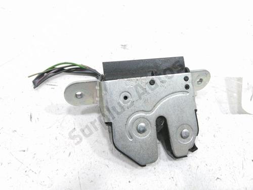 Used Tailgate lock OPEL CORSA D (S07) 1.3 CDTI (L08, L68) (75 hp) 31001681