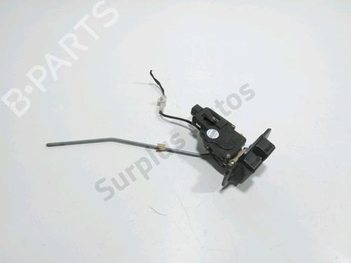 Used Tailgate lock KIA CARNIVAL I (UP, FL) 2.9 TDi (126 hp) 31750626