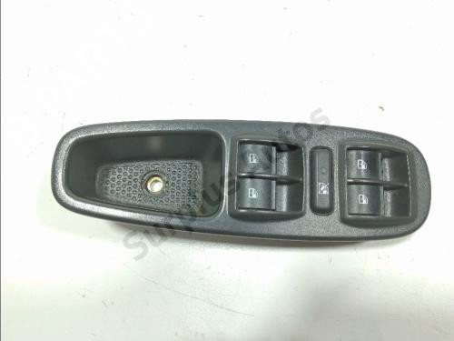 Used Left front window switch Left front window switch FIAT 500L (351_, 352_) 1.6 D Multijet (199LYD1B) (105 hp) 40464907 40464907