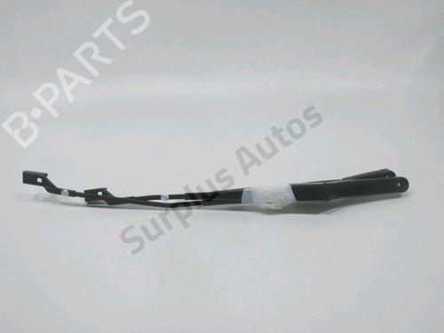 Used Front windshield wiper arm Front windshield wiper arm VW SCIROCCO III (137, 138) 2.0 TDI (140 hp) 33160518 33160518