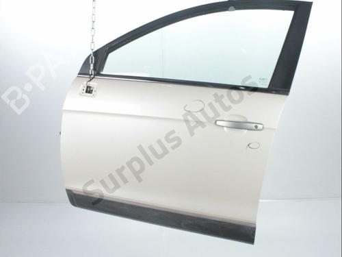 Used Left front door CHEVROLET CAPTIVA (C100, C140) 2.2 D 4WD (184 hp) 28244420