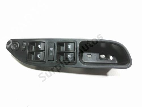 left-front-window-switch-fiat-tipo-saloon-356_-357_-2015-32514559 main image