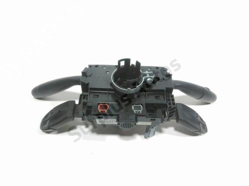 Steering wheel controls PEUGEOT 308 I (4A_, 4C_) 1.6 HDi | BP30086060E15 