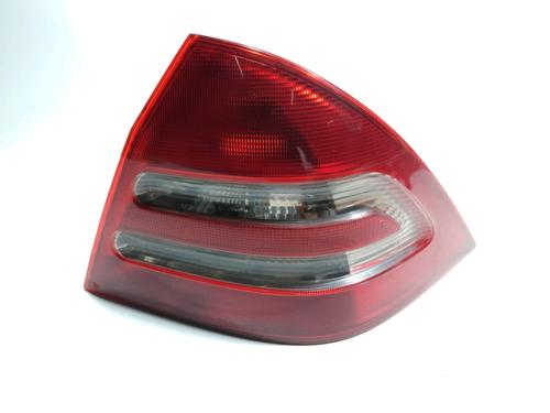 Right taillight MERCEDES-BENZ C-CLASS (W203) C 220 CDI (203.006, 203.008) | BP28268456C35 