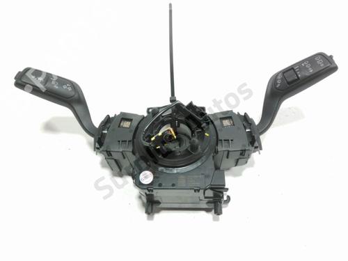 steering-wheel-controls-ford-fiesta-vii-hj-hf-2017-32153693 main image