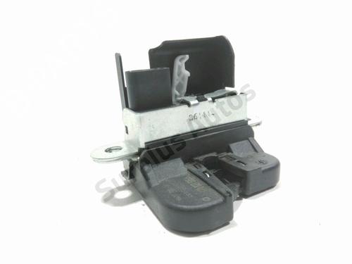Fechadura da mala VW TOURAN (1T3) 1.6 TDI (105 hp) 32181630