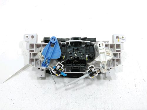 Climate control DACIA DUSTER (HS_) 1.5 dCi (HSMC) | BP30988634I5 - Image 2