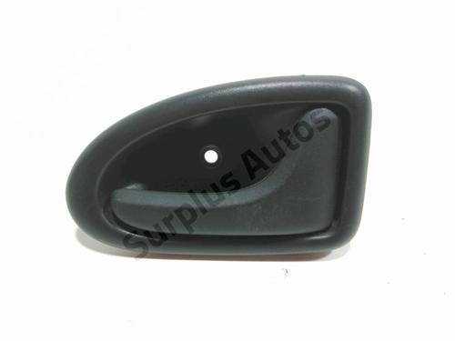 Højre fortil invendig håndtag RENAULT CLIO II (BB_, CB_) 1.2 16V (BB05, BB0W, BB11, BB27, BB2T, BB2U, BB2V, CB05,... (75 hp) 30269312