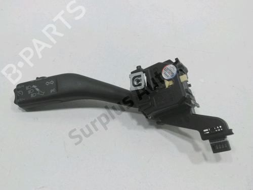 Used Headlight switch VW CADDY III MPV (2KB, 2KJ, 2CB, 2CJ) 1.9 TDI (105 hp) 31207563