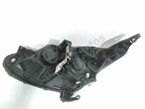 Phare droit PEUGEOT 208 I (CA_, CC_) 1.2 VTI 82 | BP30828713C29 