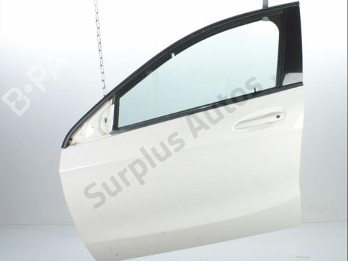 Dør venstre foran MERCEDES-BENZ A-CLASS (W176) A 200 (176.043) (156 hp) 32311118