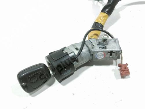 Used Ignition barrel Ignition barrel CITROËN C3 I (FC_, FN_) 1.4 i (73 hp) 40212936 40212936