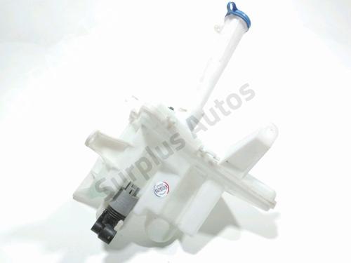 Used Windscreen washer tank TOYOTA AURIS (_E18_) 1.8 Hybrid (ZWE186_, ZWE186R) (136 hp) 28274211