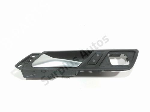 Used Front left interior door handle VW JETTA IV (162, 163, AV3, AV2) 1.2 TSI (105 hp) 28243267