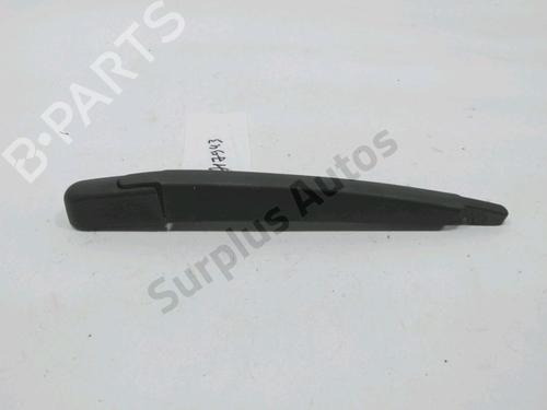 Used Rear windshield wiper arm Rear windshield wiper arm 37789628 37789628