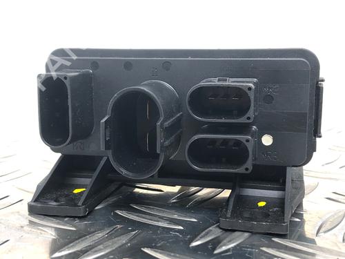 Used Fuse box MERCEDES-BENZ S-CLASS Coupe (C215) CL 600 (215.376) (500 hp) 30787291