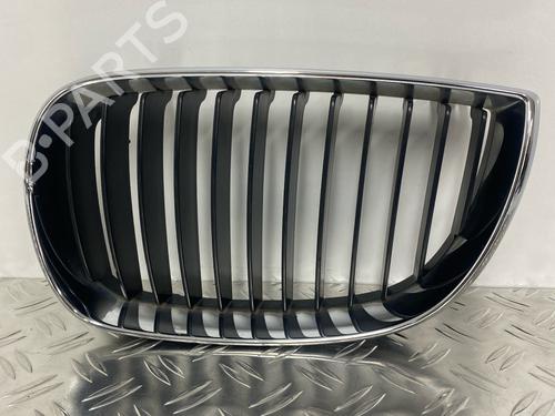 Used Grille BMW 1 (E87) 116 i (115 hp) 29032874