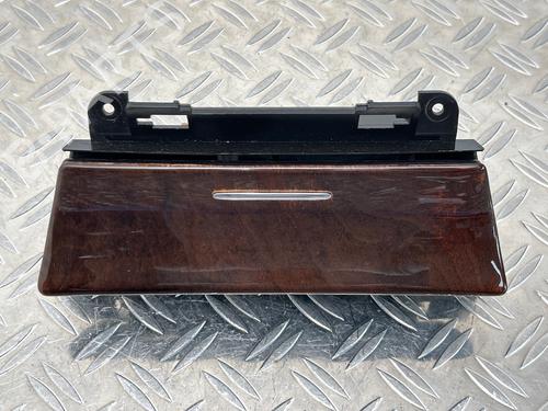 Used Ashtray Ashtray 37241417 37241417