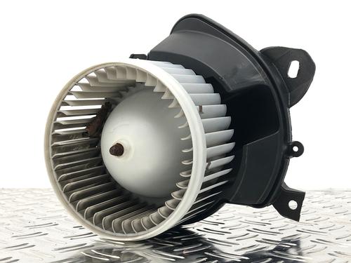 Varmeblæser OPEL COMBO Box Body/MPV (X12) 2.0 CDTI (B05) (135 hp) 30146957