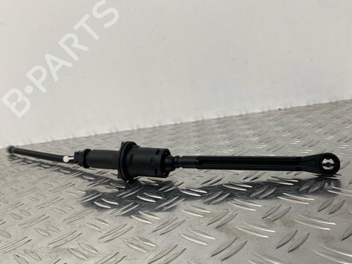 Used Clutch slave cylinder CITROËN C4 Coupe (LA_) 1.4 16V (88 hp) 29035333
