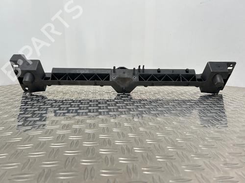 Used Front bumper reinforcement Front bumper reinforcement 38464103 38464103
