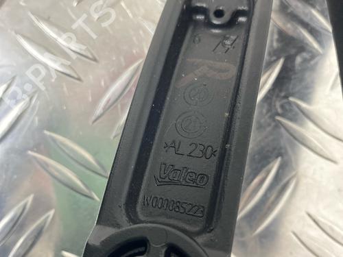 Front windshield wiper arm SEAT IBIZA V (KJ1, KJG) 1.0 TSI | BP29033960C143 