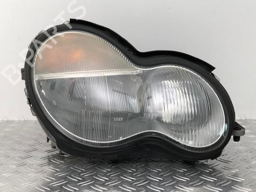 Used Right headlight MERCEDES-BENZ C-CLASS (W203) C 200 CDI (203.007) (122 hp) 29035707