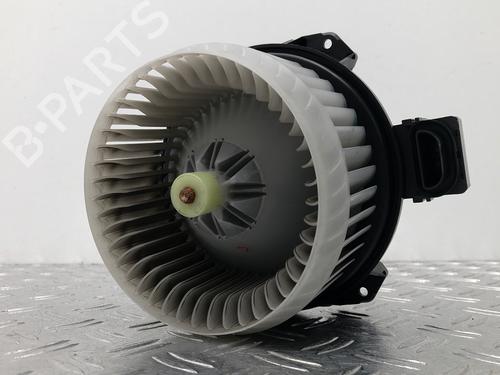 Used Heater blower motor TOYOTA YARIS (_P9_) 1.0 VVT-i (KSP90_, KSP90R) (69 hp) 29220186