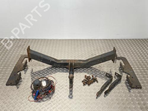 Used Tow ball/Mechanism JEEP GRAND CHEROKEE II (WJ, WG) 2.7 CRD 4x4 (163 hp) 31133425