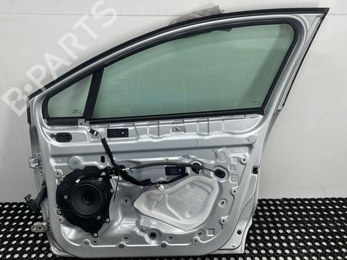 Right front door RENAULT CLIO IV Grandtour (KH_) 0.9 TCe 75 (KHNP) | BP29036446C3 