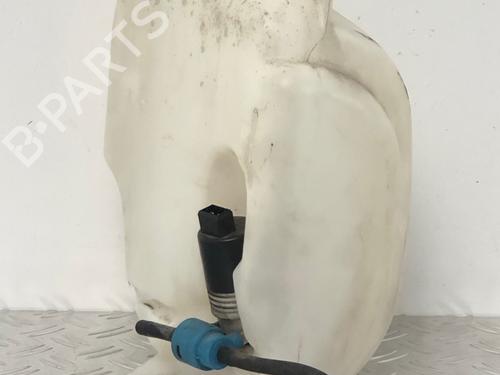 Used Windscreen washer tank Windscreen washer tank VW GOLF III Van (1H1) 1.8 (75 hp) 39917251 39917251