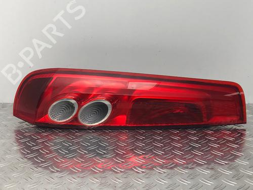 Used Right taillight FORD FIESTA V (JH_, JD_) 1.4 TDCi (68 hp) 29030737