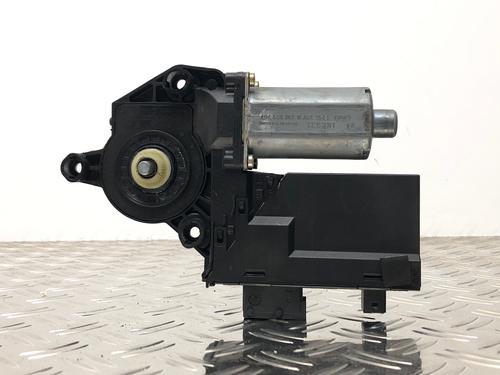 Used Left front window motor PEUGEOT 307 Break (3E) 1.6 16V (109 hp) 30529183