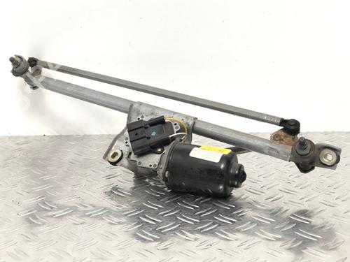Used Front wiper motor OPEL VECTRA B Hatchback (J96) 1.6 i 16V (F68) (101 hp) 29031790