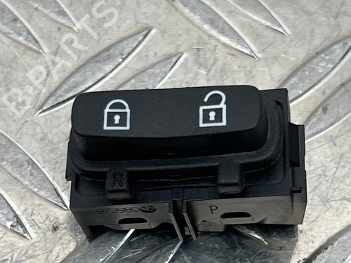 Kombi Kontakt / Stilkkontakt Kombi Kontakt / Stilkkontakt 39513102 39513102
