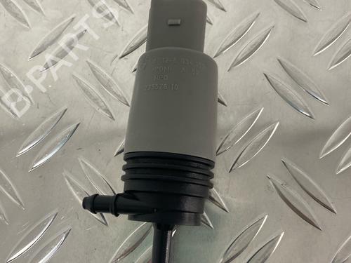 Used Washer pump BMW 1 Convertible (E88) 118 i (143 hp) 29037446