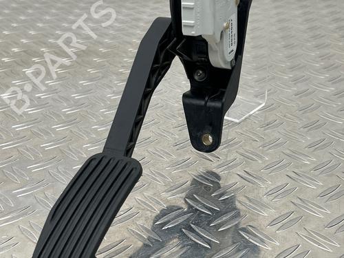 Used Pedal Pedal VOLVO XC90 I (275) T6 AWD (272 hp) 34159000 34159000