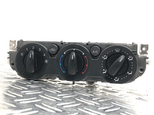 AC Styreenhet / Manøvreringsenhet FORD FOCUS II (DA_, HCP, DP) 1.6 Ti (115 hp) 29035705