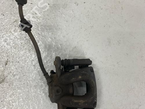 Used Right front brake caliper BMW 1 Convertible (E88) 118 i (143 hp) 29036691
