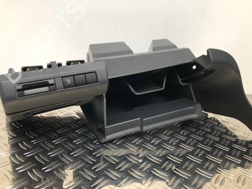 Cup/Object holder PEUGEOT 3008 I MPV (0U_) 1.6 HDi | BP30859053I37