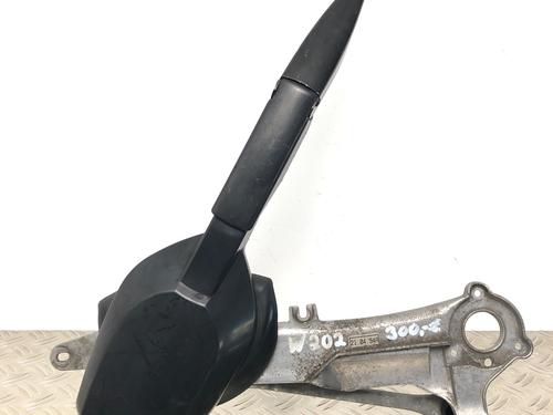 Used Front wiper motor MERCEDES-BENZ C-CLASS (W202) C 220 (202.022) (150 hp) 32671418