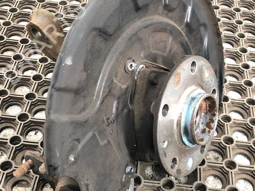 Used Right front steering knuckle VW GOLF VII (5G1, BQ1, BE1, BE2) 1.2 TSI (86 hp) 29031486