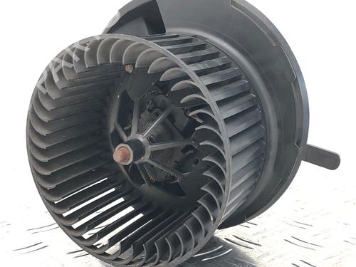 Used Heater blower motor Heater blower motor VW CADDY IV Box Body/MPV (SAA, SAH) 1.6 SRE (110 hp) 39917255 39917255