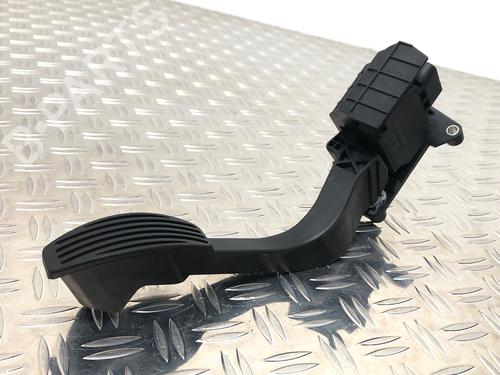 Used Pedal FORD KA (RU8) 1.2 (69 hp) 31184390