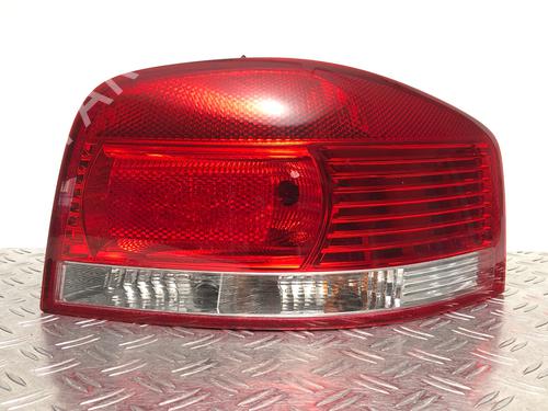 Farolim direito AUDI A3 (8P1) 1.2 TSI (105 hp) 29031679