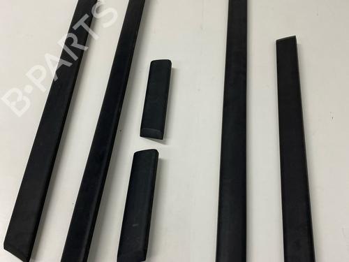 Used Door moulding trim Door moulding trim 29036740 29036740